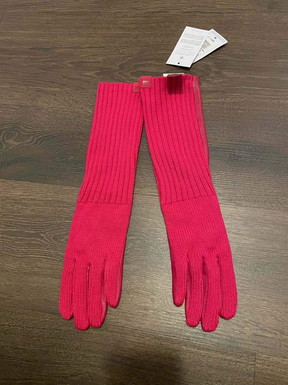 Ugg leather and knit cerise gloves pink size M
